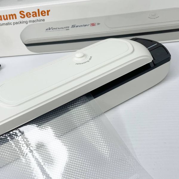 Вакуматор продуктів, автоматичний пакувальник Vacuum Sealer Білий 100147 фото